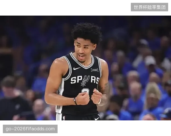 尼克斯需要替补席提供持续的火力支援以分担首发压力，而马刺队深厚的轮换阵容是其长盘系列赛的优势。